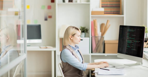 serious-lady-working-with-computer-language-2022-02-02-04-51-20-utc